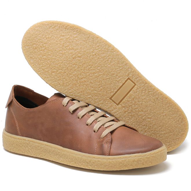 sapatenis marrom combina